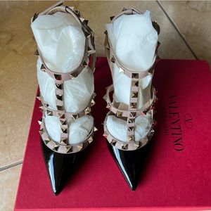 Valentino Garavani Rockstud Pointed Toe Pumps